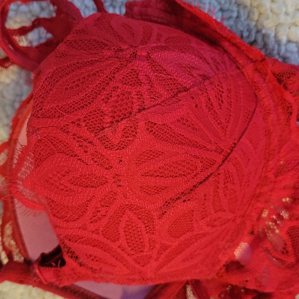 Victoria's Secret PINK Date Racerback Red Bra Size 34B - Picture 9 of 9